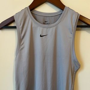 Nike, women’s tank, dry fit, gray, x small